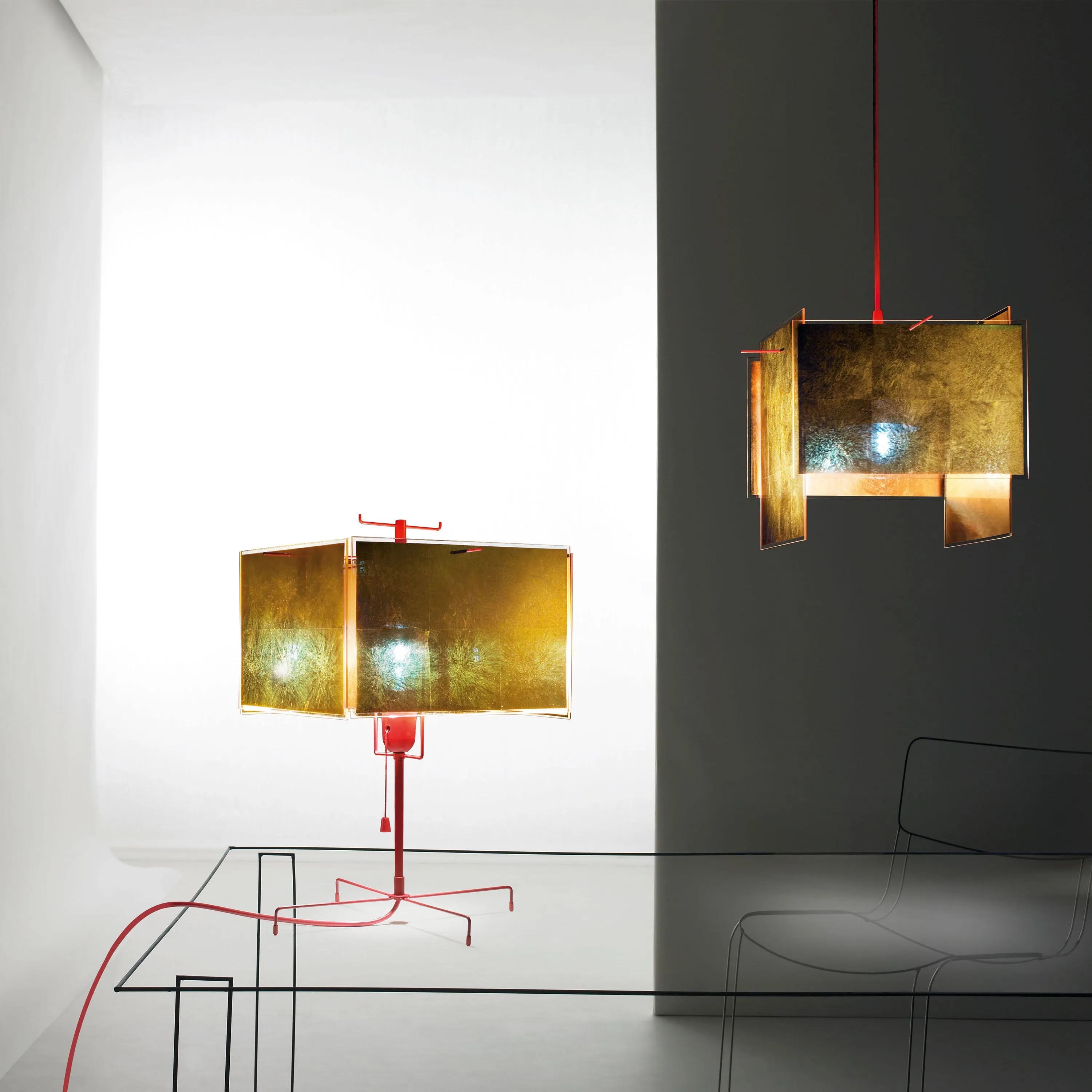 24 Karat Blau Table Lamp