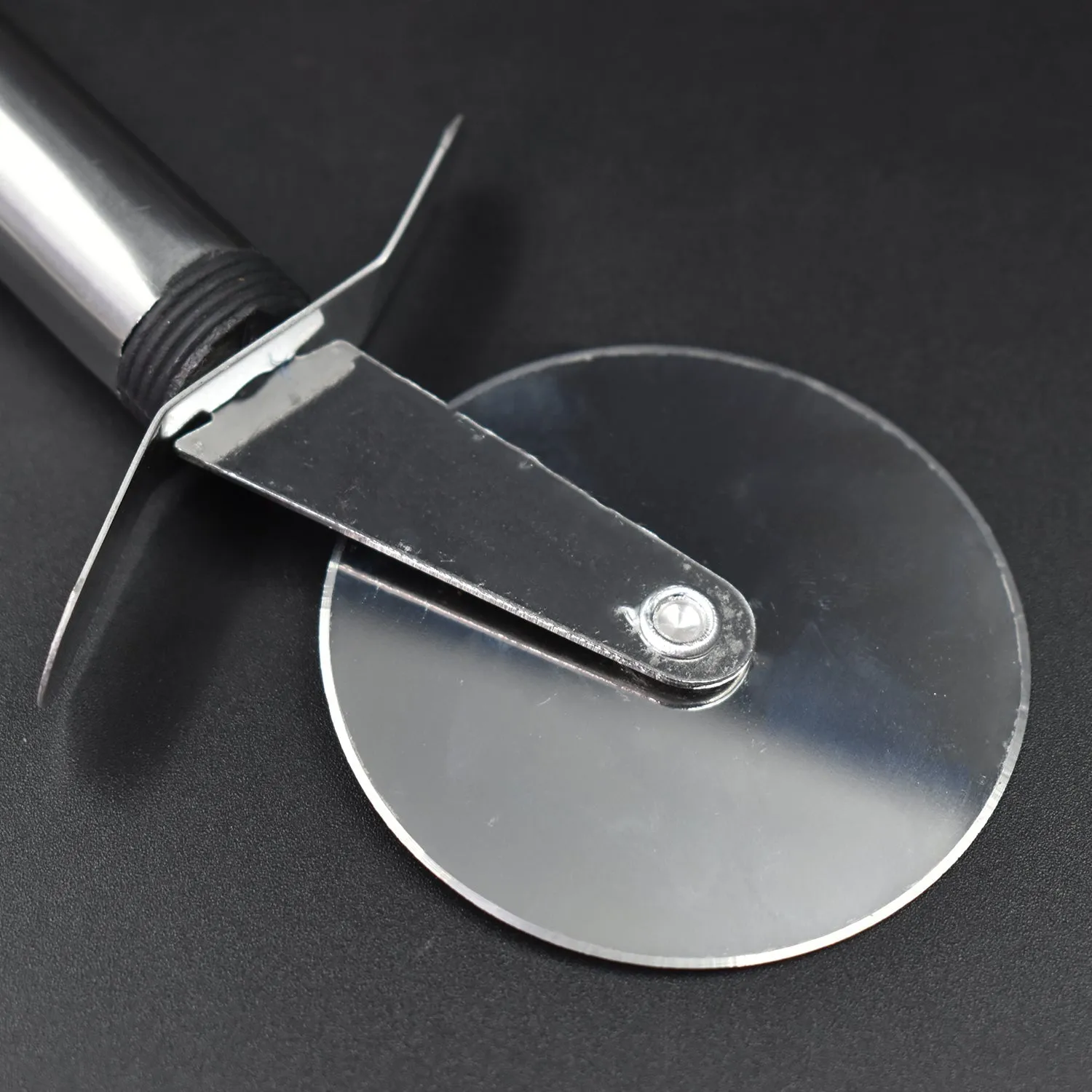 2732 Stainless Steel Pizza Cutter, Pastry Cake Slicer, Sharp, Wheel Type