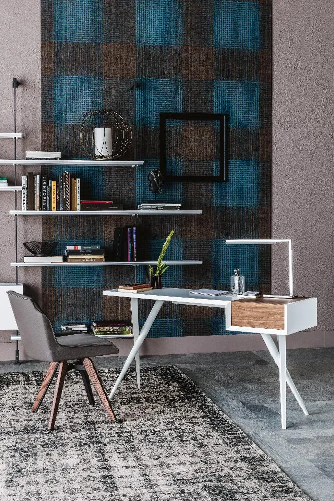 BATIK Desk