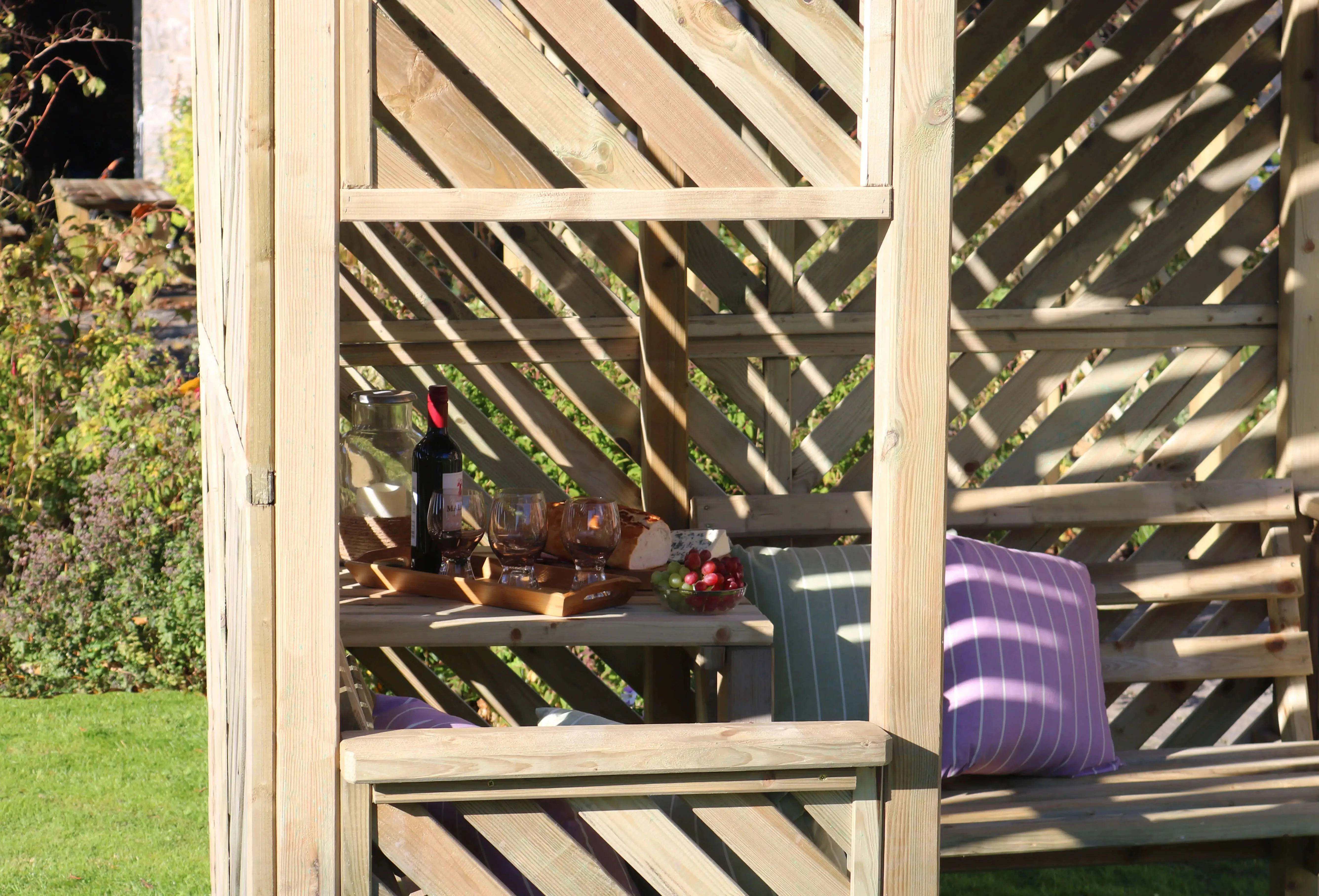 BRIGHTON CORNER ARBOUR