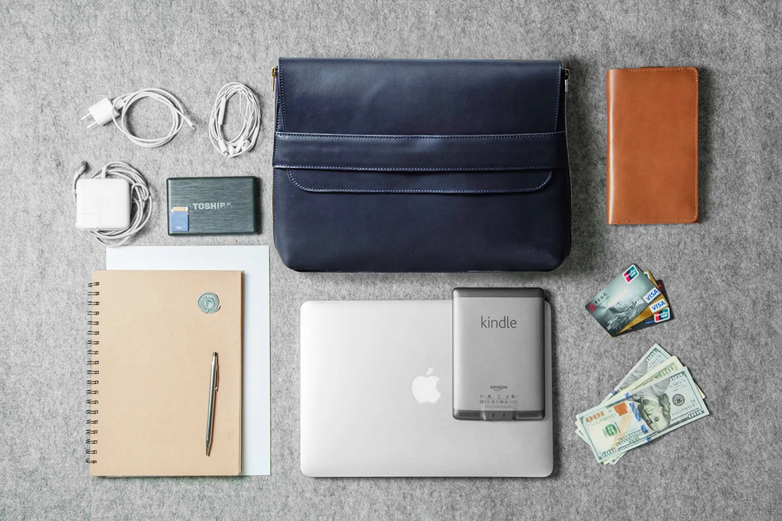 COMMUTER FOLIO - leather