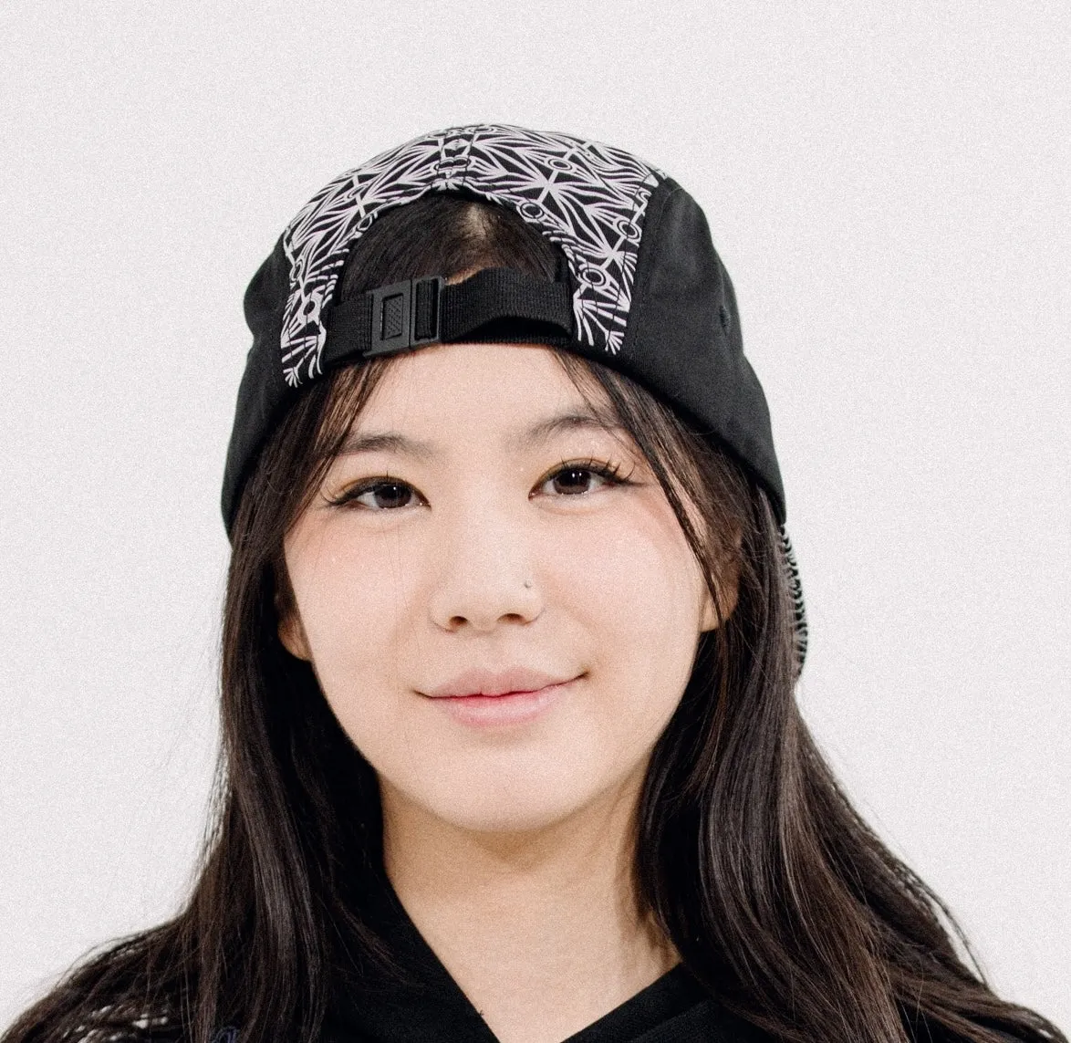 EYE 5 PANEL HAT