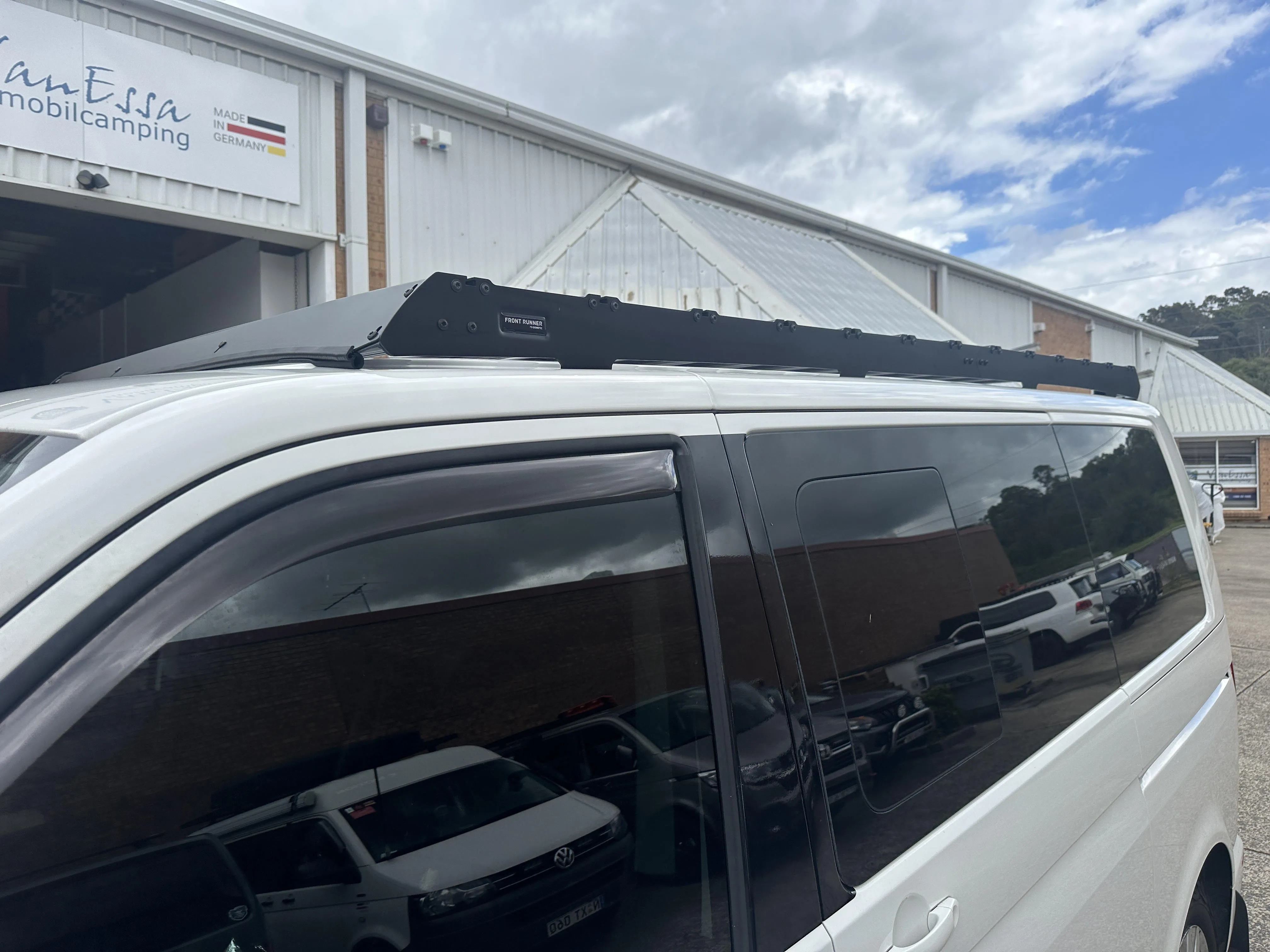 Front Runner Volkswagen T6.1 / T6 / T5  Transporter SWB (2003-current) SLIMSPORT RACK KIT
