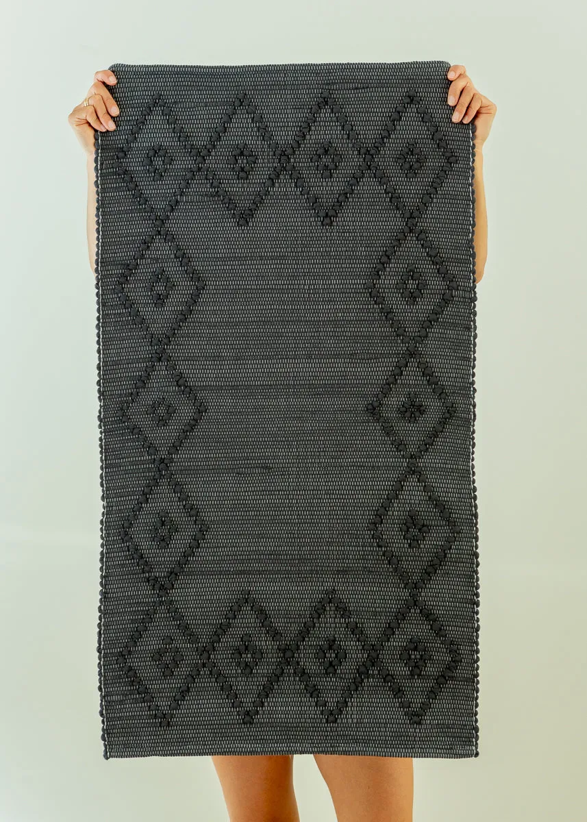 Hand-Woven Diamond Border Mat - Charcoal