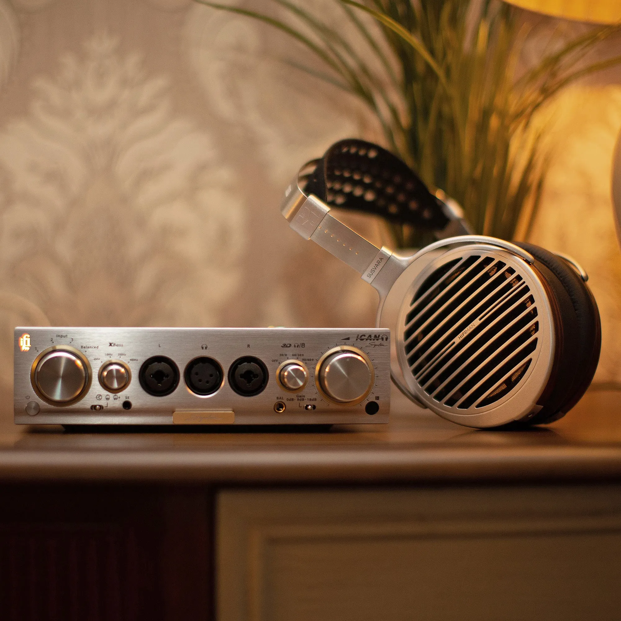 iFi audio Pro iCAN Signature Headphone Amplifier - DEMO UNIT