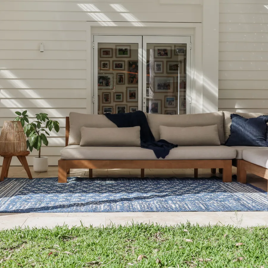 Pearl Blue Floral Polypropylene Large Rug