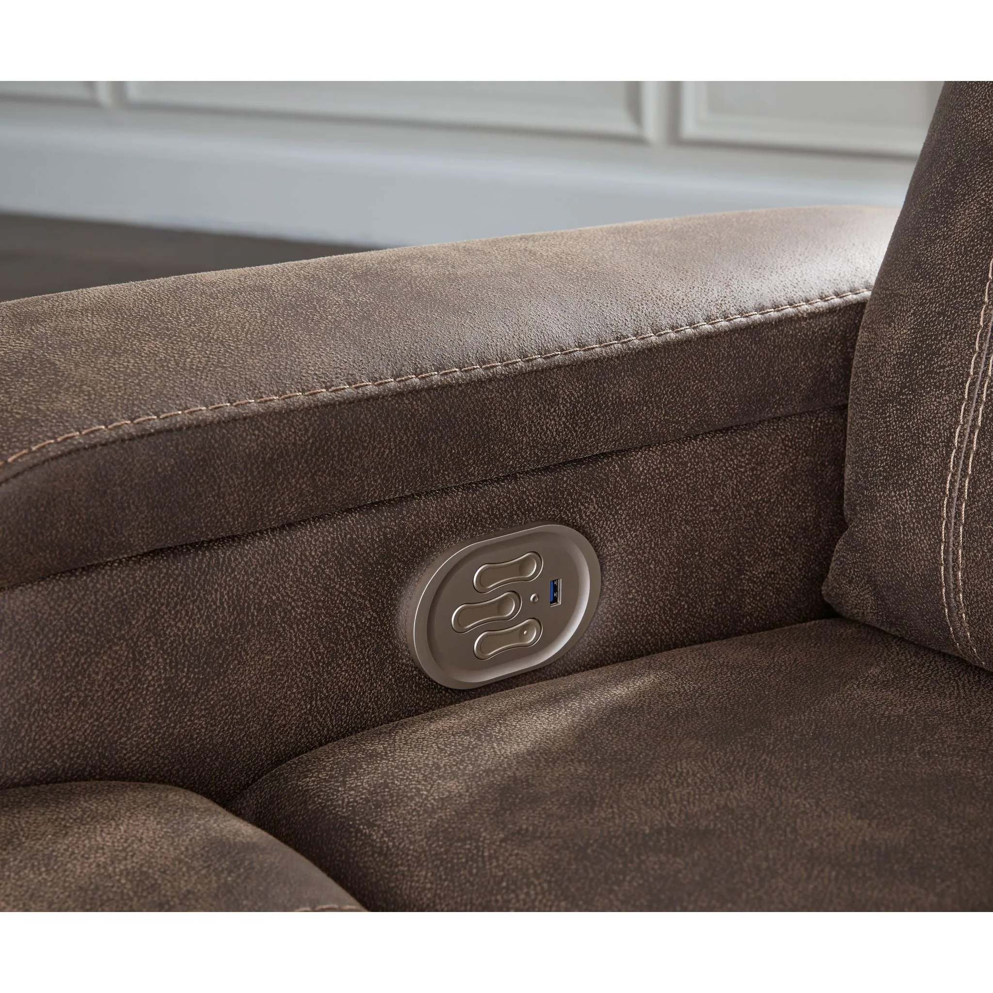 Rowlett Power Recliner - Walnut