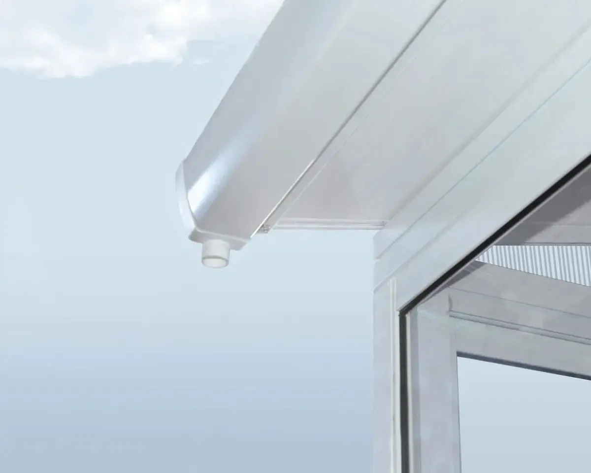 SanRemo™ 10 ft. x 10 ft. Solarium Patio Enclosure White Frame Translucent Roof | Palram-Canopia